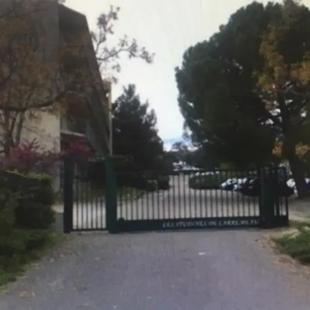 Les Studines Apartment